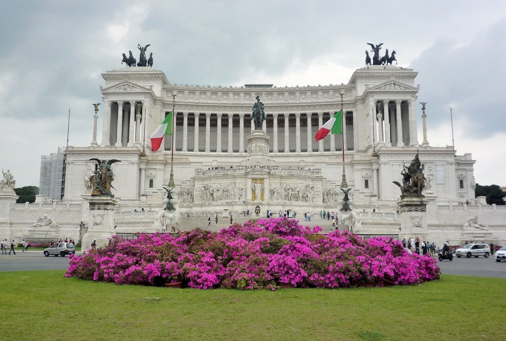 Vittoriano y Piazza Venezia en Roma, Italia