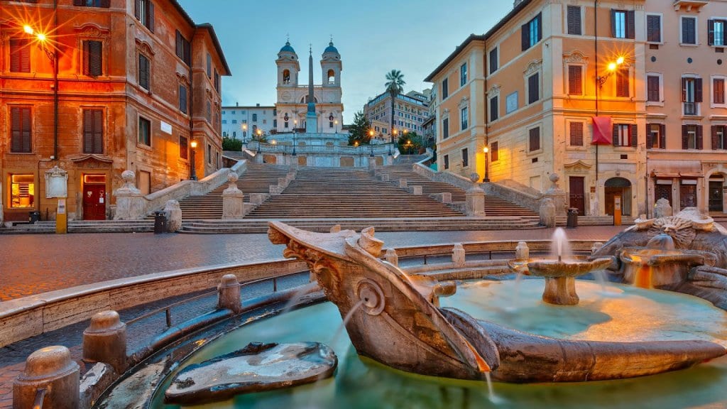 Plazas de Roma en Italia