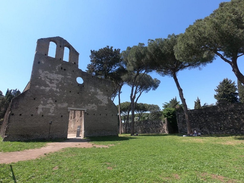 Ruina en la Via Appia de Roma